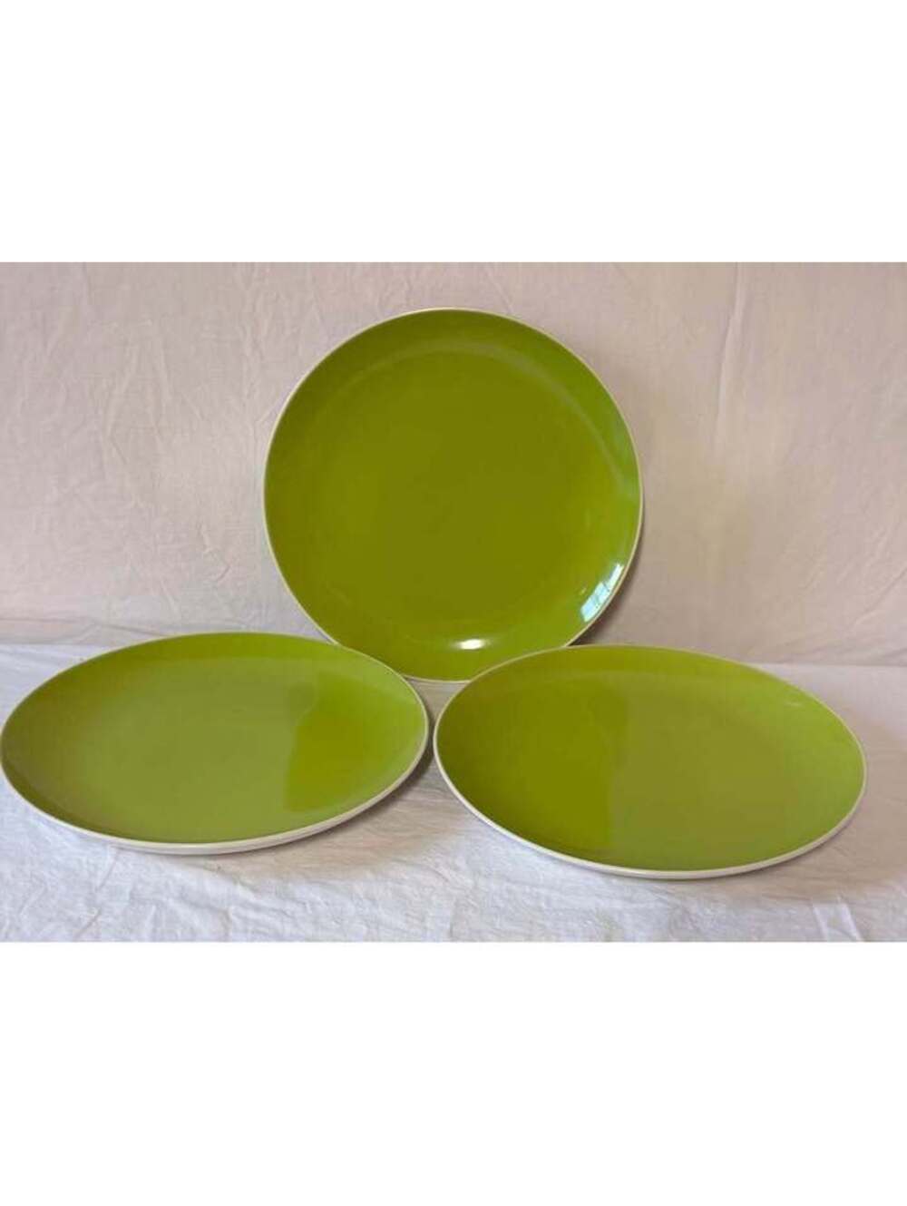 Crate & Barrel Max Green Dinner Plates - Set of 3